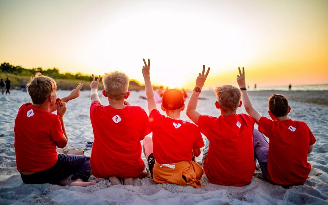 Dlaczego obozy sportowe to dobry pomysł na spędzanie czasu dla dzieci?