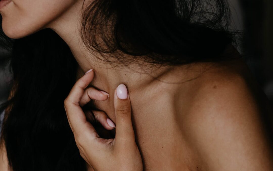 Sposoby na wzmocnienie włosów i paznokci – naturalne metody i suplementacja