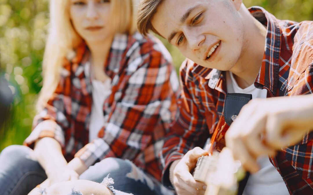 Obozy letnie 2025 – jakie atrakcje czekają na dzieci i młodzież?