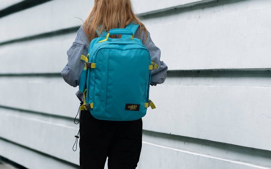 Plecak bagaż podręczny: jak wybrać idealny model na każdą podróż