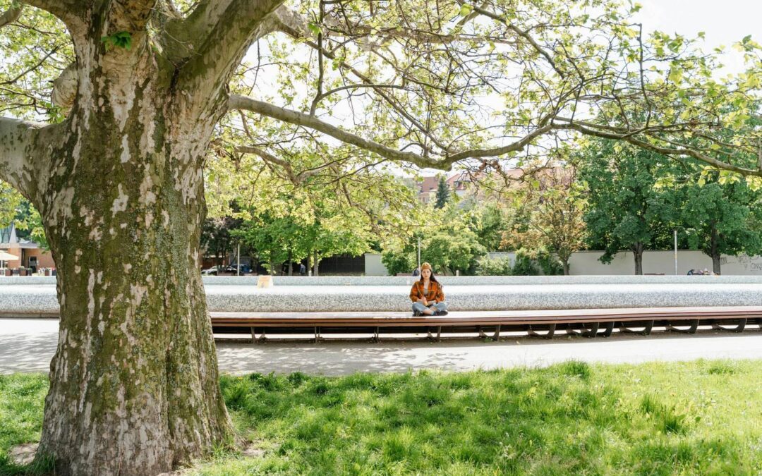 Warszawa – nieoczywista przygoda w sercu Polski. Gdzie warto się zatrzymać, by poczuć prawdziwy klimat miasta?