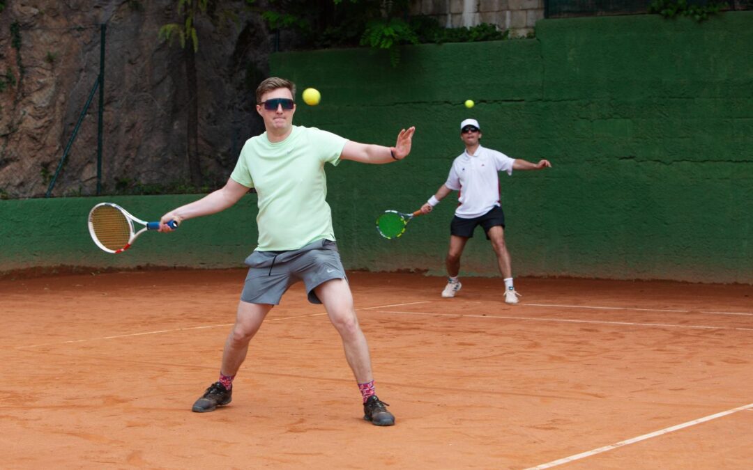 Jak wybrać najlepszy obóz tenisowy za granicą?