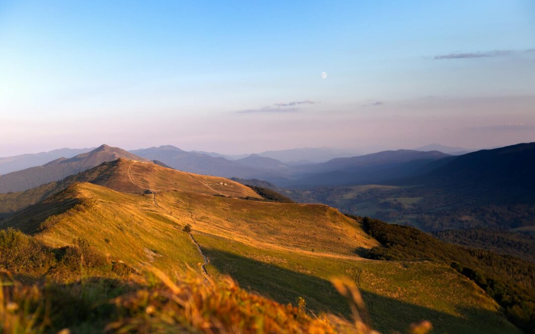 Pierwszy raz w polskich górach? Odkryj Bieszczady i Beskid Niski samochodem z Ukrainy