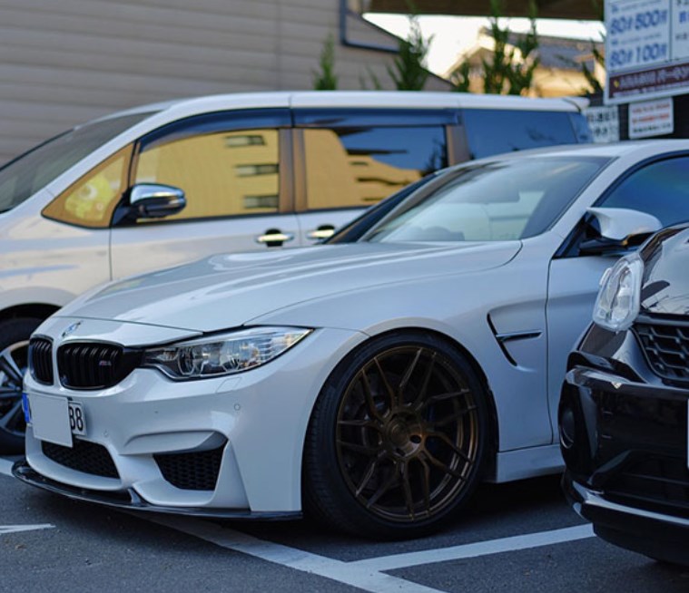 Startuj na pomorskie szlaki prosto z lotniska. W EasyCar Rental dajemy Ci wolność podróżowania!